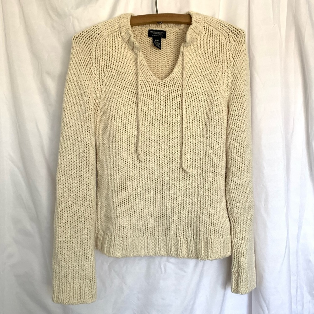 American Eagle Cream Knitted Pullover